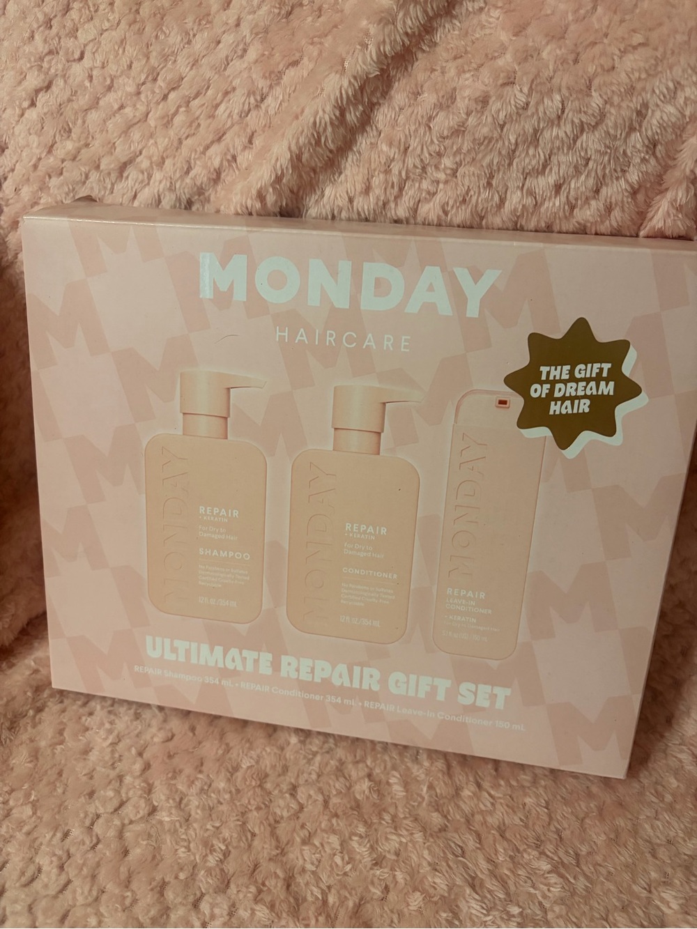 Monday Haircare Ultimate Repair Gift Set Repair Shampoo Repair Conditioner And